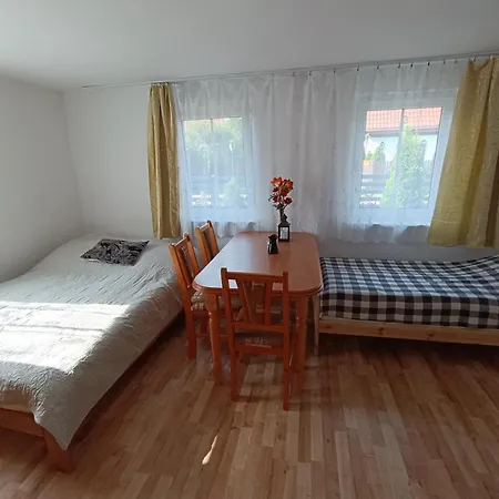 Krzyze Info - Noclegi, Pokoje Z Basenem Exterior photo