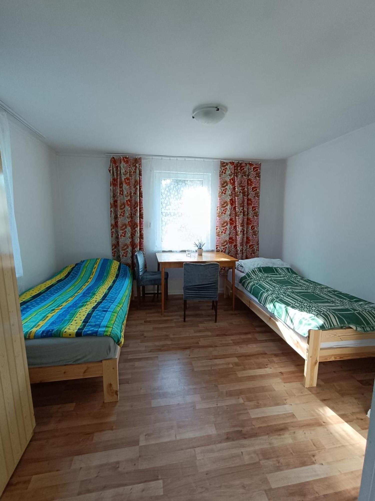 Info - Noclegi, Z Basenem Farm stay